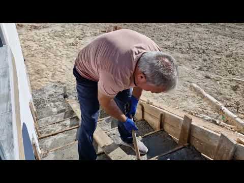 EVİMİZİN YENİ MERDİVENİ VE ÇEVRE BETONUMUZ ĞÜZELLEŞİYOR