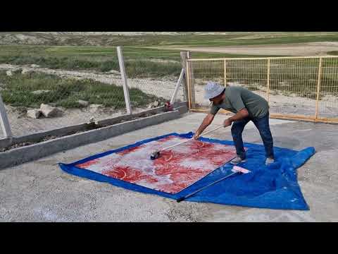 BAYRAM TEMİZLİĞİNE BAŞLADIK HALI YIKIYORUZ VE KÖYLÜMÜZDE