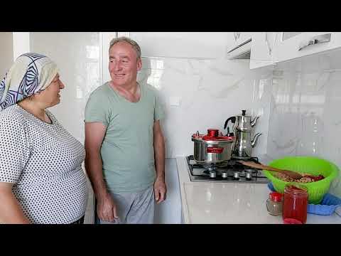 ANNEM MUTFAĞA BABAMI SOKTUĞUNA PİŞMAN OLDU NEFİS ETLİ KURU