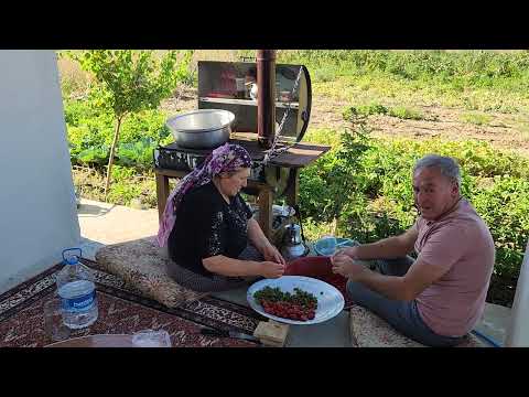 ODUN SOBASINDA KIŞA HAZIR ÇİLEK REÇELİ NASIL YAPILIR