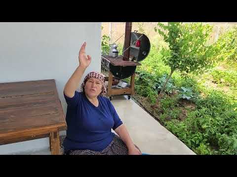 YENİ EVDE HATİCE HANIM KENDİNE OYNUYCAK İŞ BULMUŞ