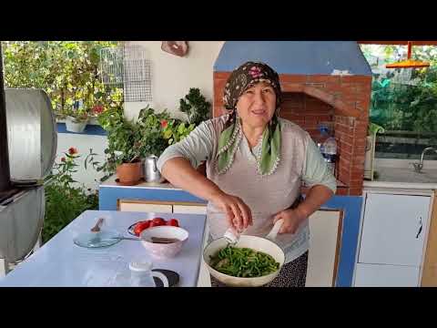 KÖYDE HAYAT KAHVALTIDA DOMATESLİ BİBERLİ MENEMEN