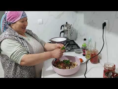 USTASINDAN ÇİĞ KÖFTE ANNEMİN ELLERİNDE BOL ACILI BOL