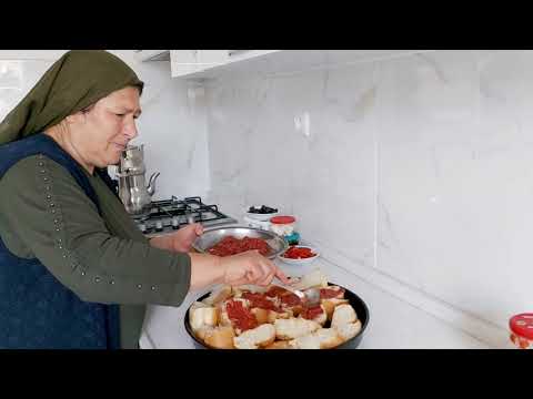 MİSAFİRLER BU SALÇALI SOĞANLI EKMEĞE BAYILDI