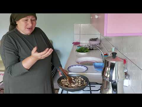 KAMELYADA SABAH KAHVALTISI MANTAR SOTE YUMURTALI BOL SOHBET