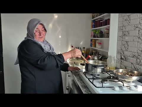 ABLA KARDEŞ MUTFAKTAYIZ YEMEK HAZIRLIĞIMIZ NELER