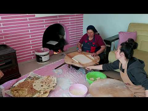 KÖYDE HAYAT NASIL BÜKME BAZLAMA DERKEN SIRA YUFKAYA DEVAM