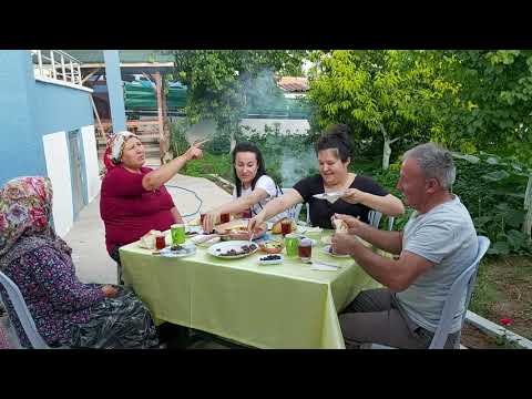 AKŞAMA DOĞRU ÖĞLE YEMEĞİ KOMŞUMUZLA BERABER BOL SOHBETLİ