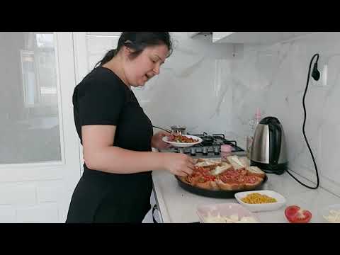 SABAH KAHVALTISINDA EKMEKTEN PİZZA YAPTIK BAHÇEMİZİN