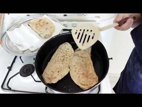 DOMATESLİ BÖREK NASIL YAPILIR