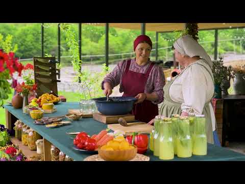 Making Lemon Juice With a Giant Wooden Press