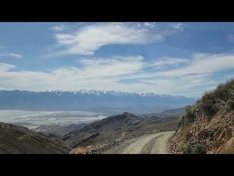 Road to Cerro Gordo ghost town May 2024