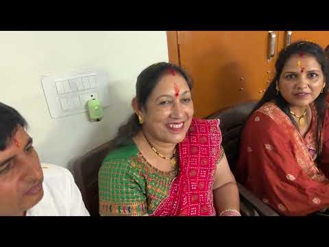 50 Girls Ko Gifts Diye