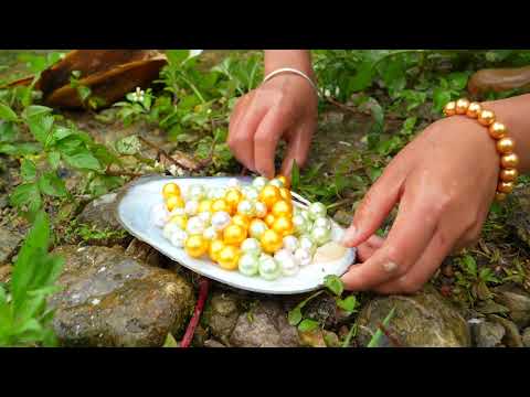 Hidden treasures emerge She spots glowing pearls and