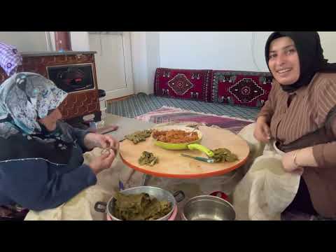ANNEMLE BAYRAM İÇİN YAPRAK SARDIK HİÇ BULGURLU YAPRAK