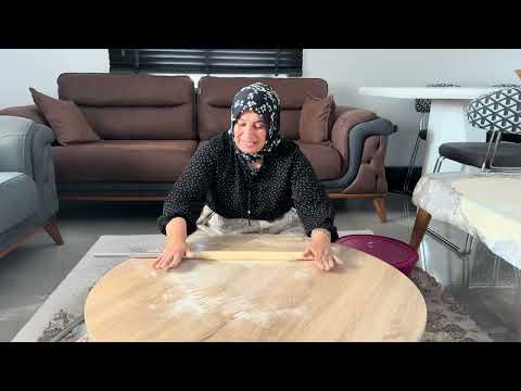 Bu BÖREKLER KAPIŞ KAPIŞ GİDİYOR Bir YİYEN BİR DAHA İSTİYOR