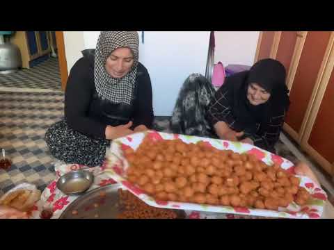 DÜĞÜNÜMÜZ BAŞLIYOR DÜĞÜN YEMEĞİ İÇİN 5 KG KÖFTE DÖKTÜK