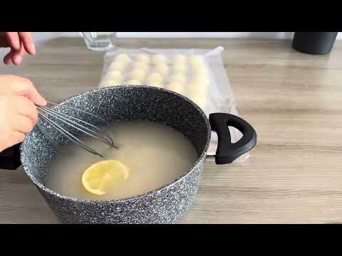 HAMURU YAĞ GİBİ AKIYOR BU HAMURLA BAKLAVA YAPMAYAN
