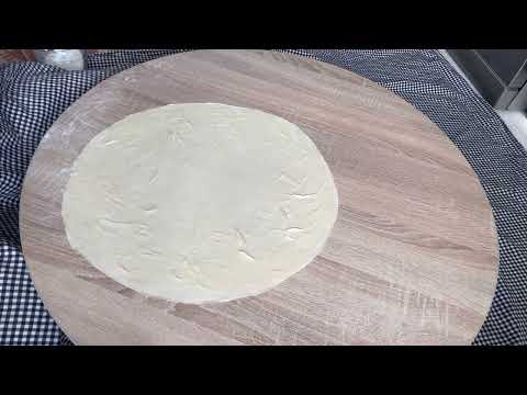 EL AÇMASI PEYNİRLİ BÖREK TARİFİ HEM ŞEKLİNE HEM LEZZETİNE