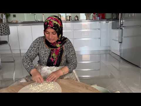 ANNE USULÜ YUMUŞACIK GÖZLEME TARİFİ YİYEN TADINA HAYRAN