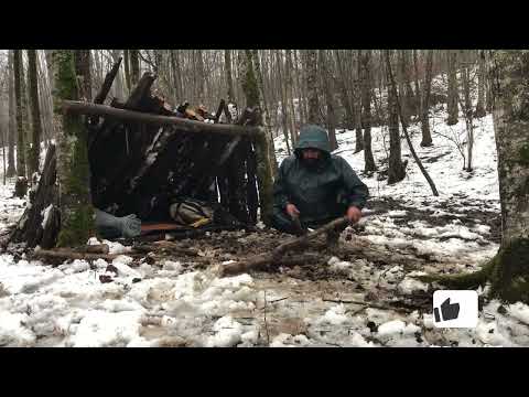 I Survived a Blizzard at 31 C 3 Days Extreme Off Grid