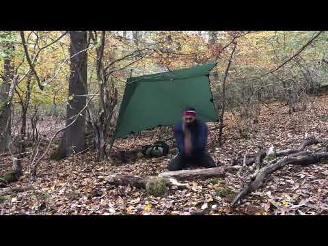 surviving in rainforest no tent no sleeping bag bushcraft