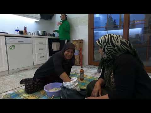 SICAK SOBA YANINDA TEPSİ TEPSİ AKŞAM TATLISI VİLLAGE LİFE