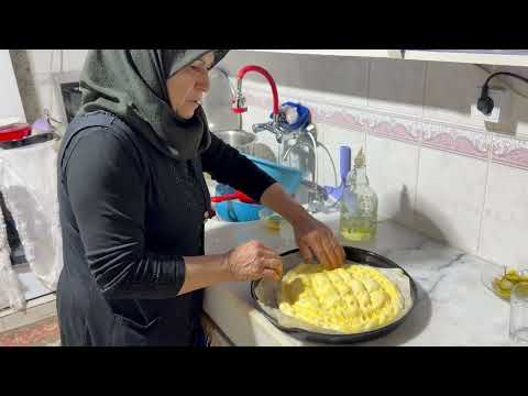 Köyde Ev Tandırında Pide Hazırlığı Biberli Ekmeği Pide