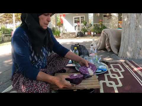 Cam Kavanozlarda Yaptığımız Lezzet Dolu Salatalık Turşusu
