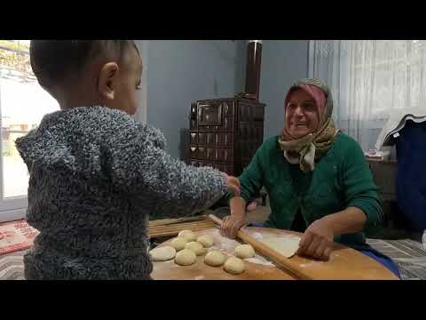 SICAK SOBA YANINDA KAT KAT ISPANAK BÖREĞİ TEPSİ ISPANAK