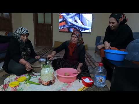 ABLAM IN KÖY EVİNE ÇEŞİT ÇEŞİT KIŞ İÇİN TURŞU YAPIMI LEZZET