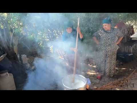 HALAM IN KÖY EVİ ODUN ATEŞİNDE BÜYÜK KAZANDA KAHVALTILAR