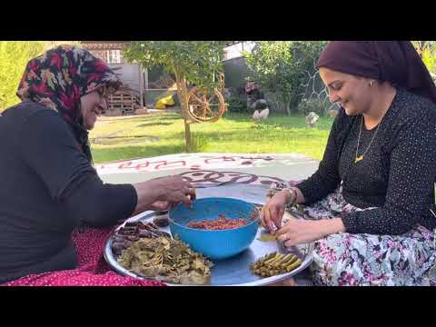 Köy Hayatı Odun Ateşinde Kuzu Eti Yaprak Sarması Lezzetli