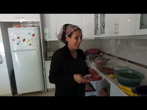 ABLAM KÖY EVİNDE YEMEK DAVETİ DOLU DOLU SACDA KUZU ETİ