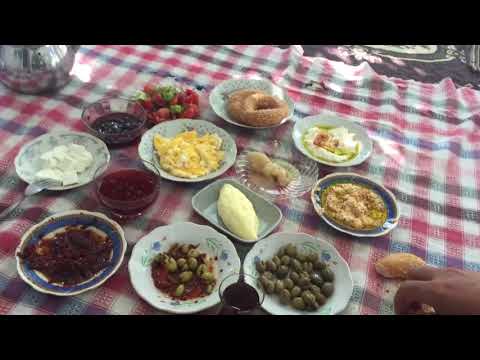 Köy hayatı Sabah kahvaltısı köyde kahvaltı kek kendi