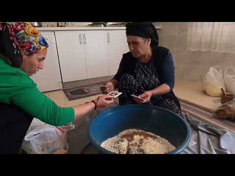 ABLAMIN KÖY EVİNE BİDON BİDON KÖMBE YAPIMI BU LEZZETE