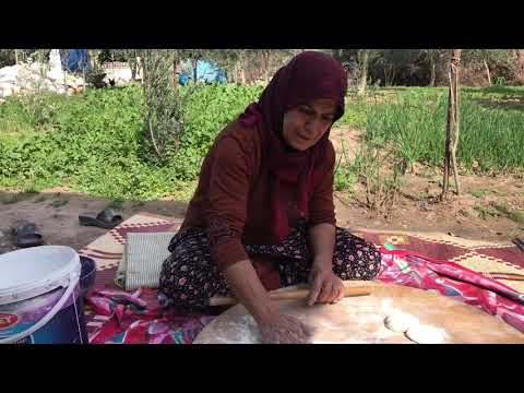 Tandırda Odun ateşinde etli şah pilavı ekmek öğlen yemeği