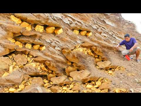 Unbelievable Found expensive gold and gemstones at riverside