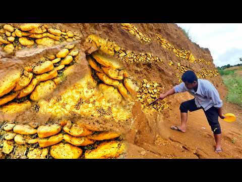 Oh Epic Gold mining he digging a lot of gold at mountain