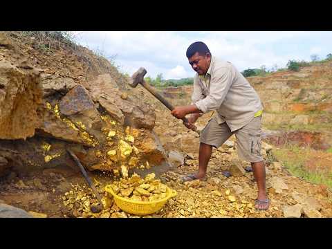Oh Epic Gold mining he digging a lot of gold at mountain