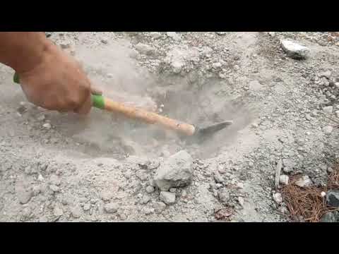 idden Gold Jar Found Underground