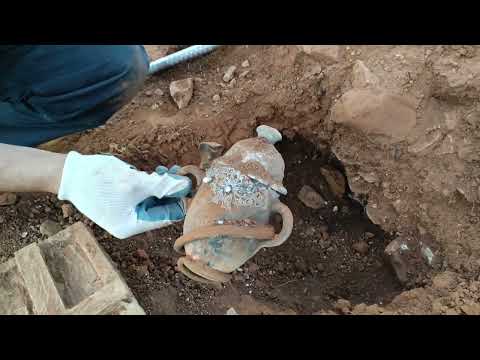 Incredible Hidden Treasure Found Underground Ancient Chest