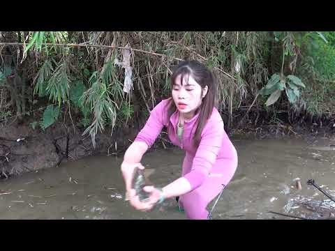REWIND TIMELAPSE Young Girl s Amazing Fishing Skills Unique