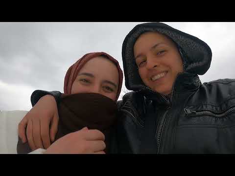 BİR AİLEDE 2 İKİZ KARDEŞ YAYLADA SUCUK EKMEK