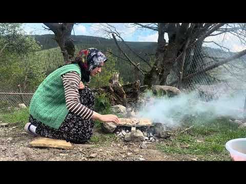KÖYDE HUZURLU YAŞAM PATATES EKİMİ BAHÇEDE ÖĞLE YEMEĞİ