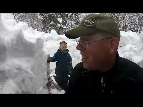 Deep Snow Primitive Survival Camping in Mountains Campfire