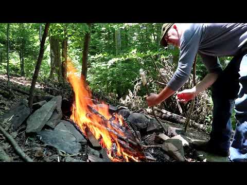 How to Cook Biscuits and Gravy with NO Utensils Bread on a