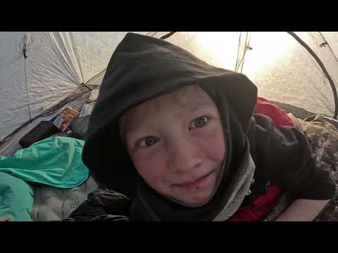 4 Days Camping Hunting Searching for Plane Crash in Alaska
