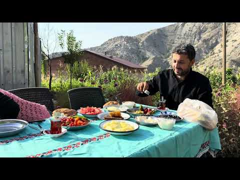 Dağlarda Mutlu ve Sakin Bir Gün Kış İçin Doğal Baharat