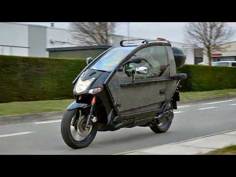 Man Makes Incredible Futuristic Motorbike from Old Scooter